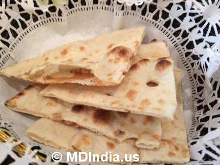 Spice Xing Rockville Naan Bread © MDIndia.us