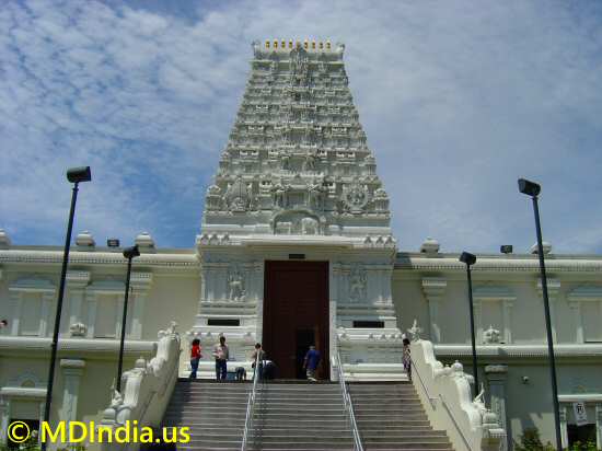 siva vishnu temple image © MDIndia.us